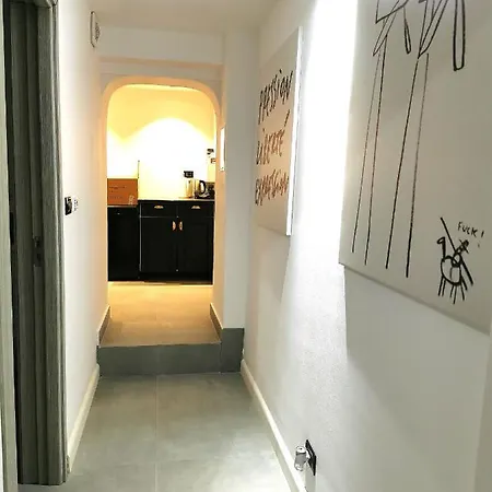 Uranus Studio Apartment